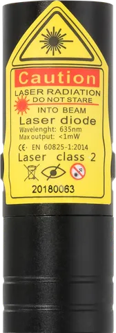 Puntero láser rojo R2 Pro compacto – primer plano de la etiqueta de advertencia con la clase láser